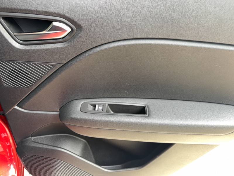 Renault Captur - Photo 13