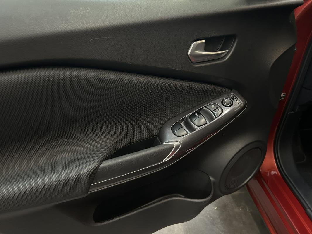 Nissan Juke - Photo 21