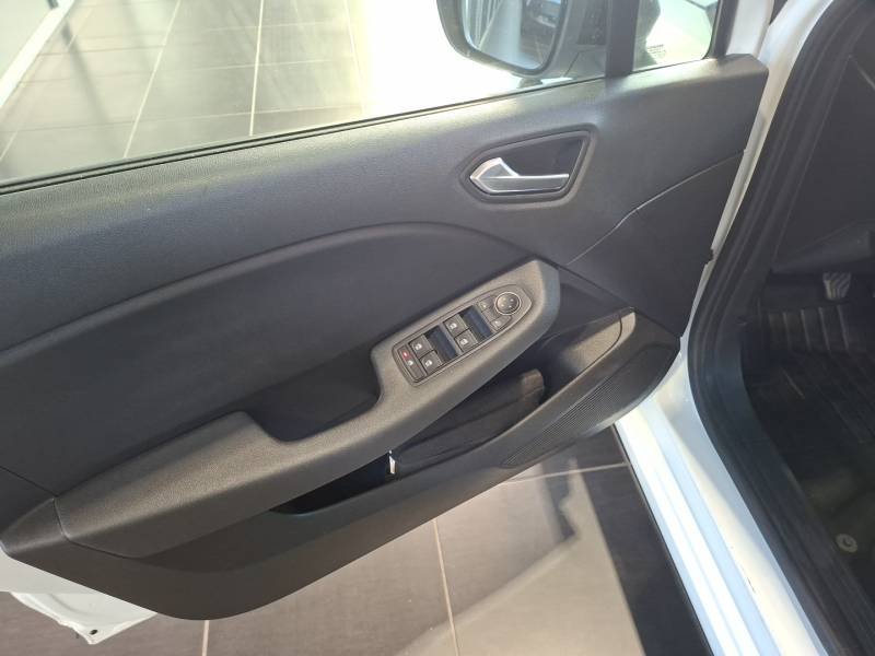 Renault Clio - Photo 23