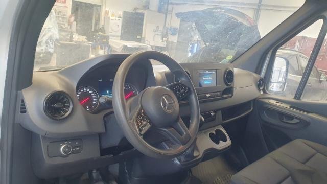 Mercedes Sprinter - Photo 10