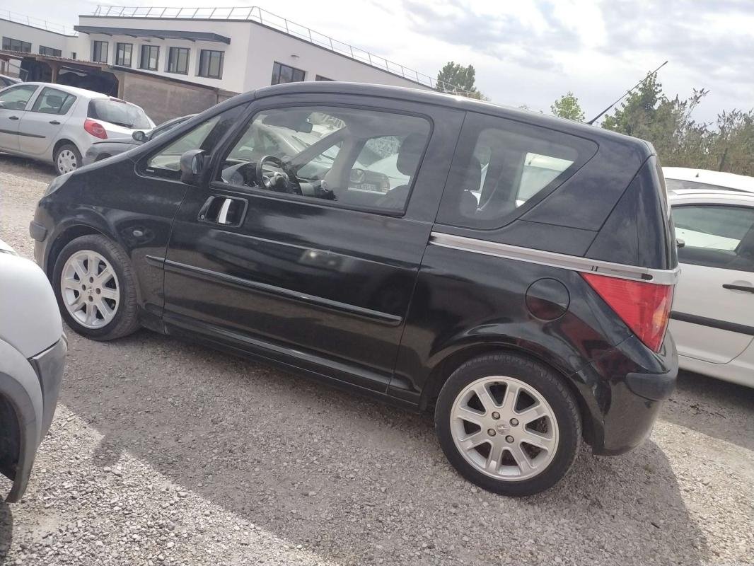 Peugeot 1007 - Photo 2