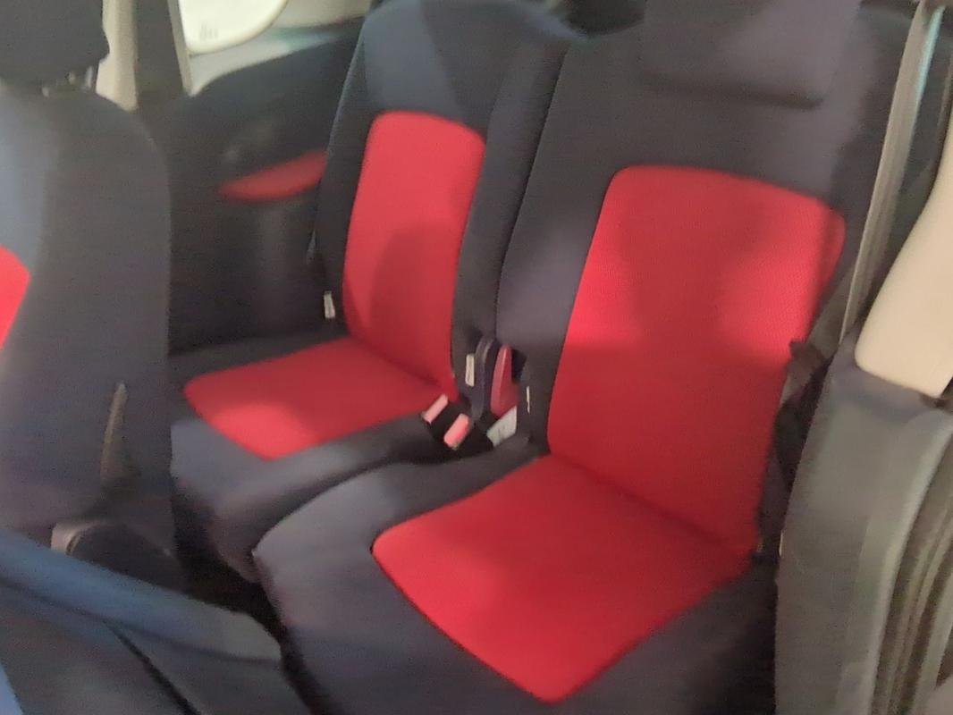 Peugeot 1007 - Photo 5
