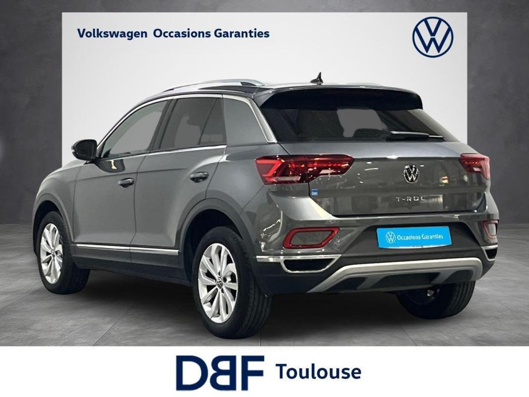 Volkswagen T-Roc - Photo 2