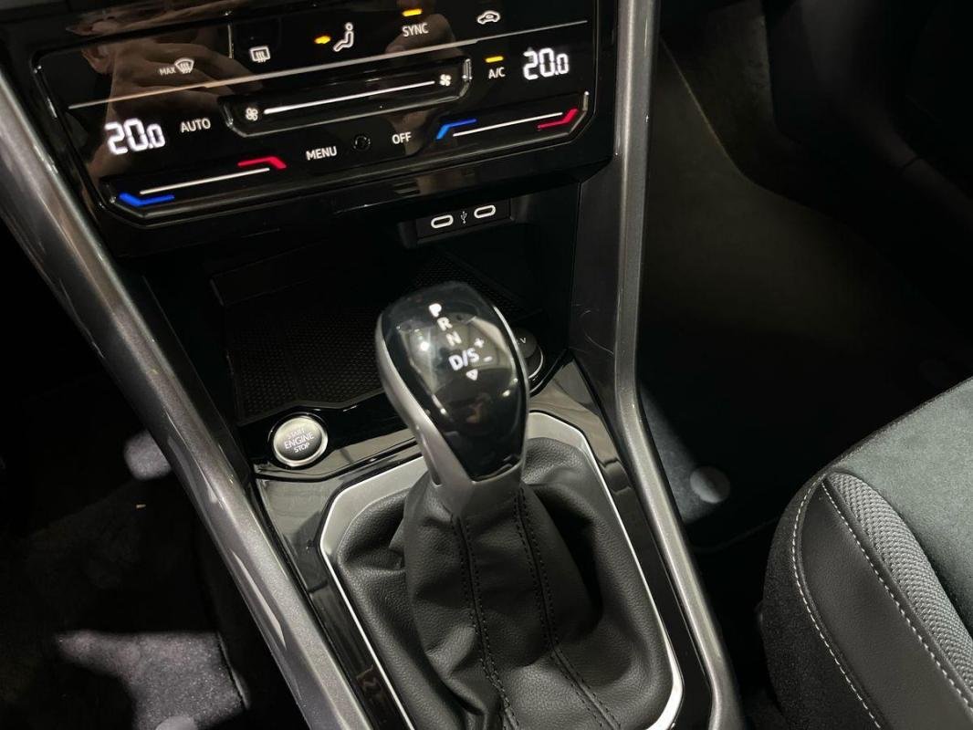 Volkswagen T-Roc - Photo 9