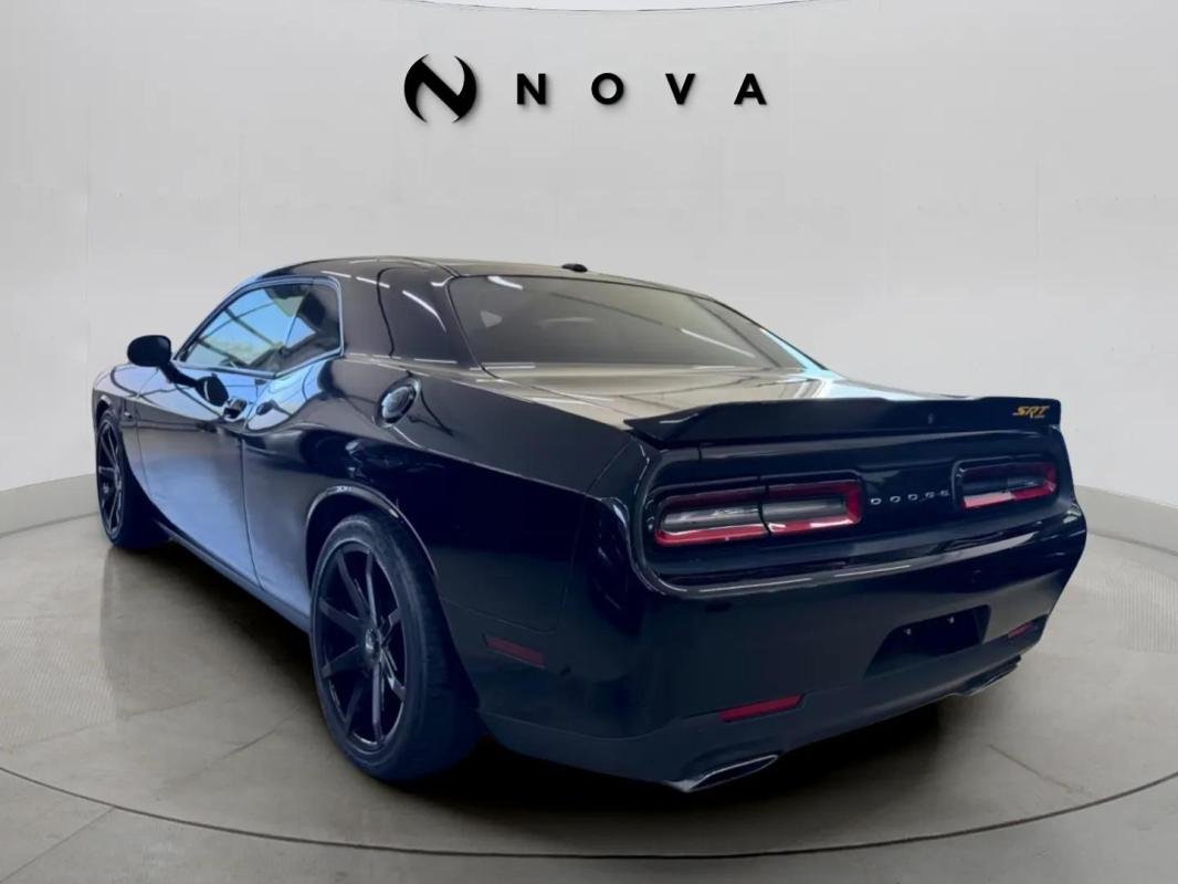 Dodge Challenger - Photo 3