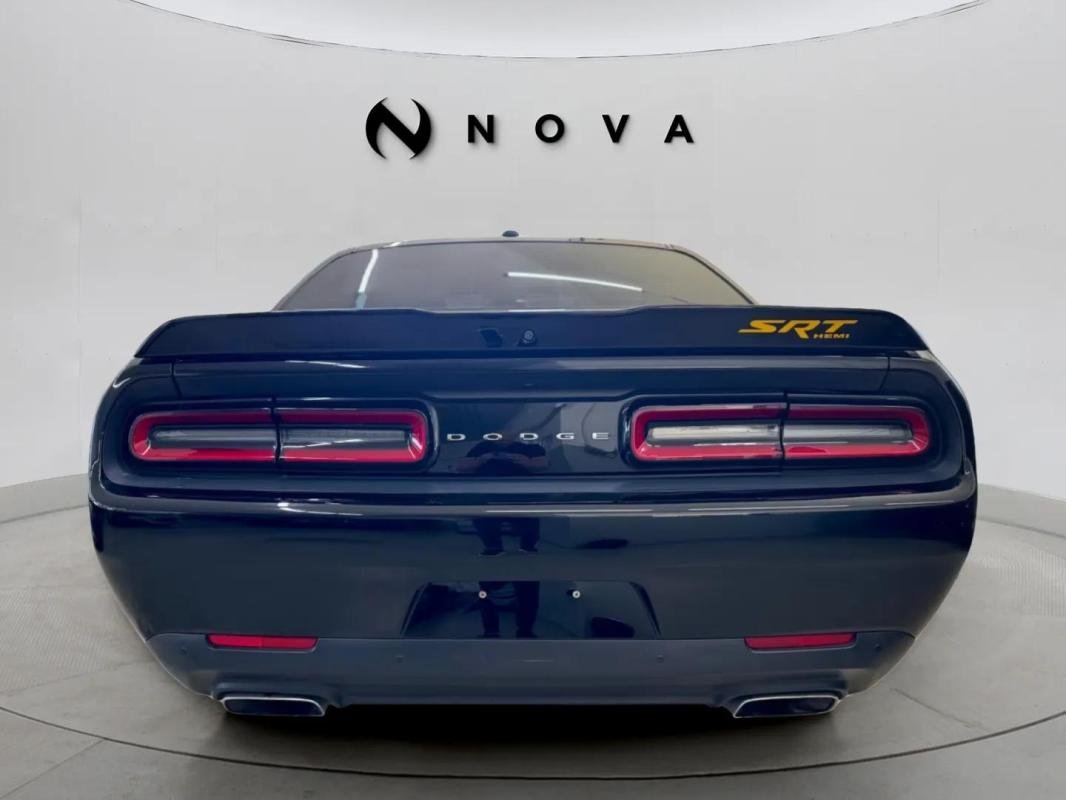 Dodge Challenger - Photo 4