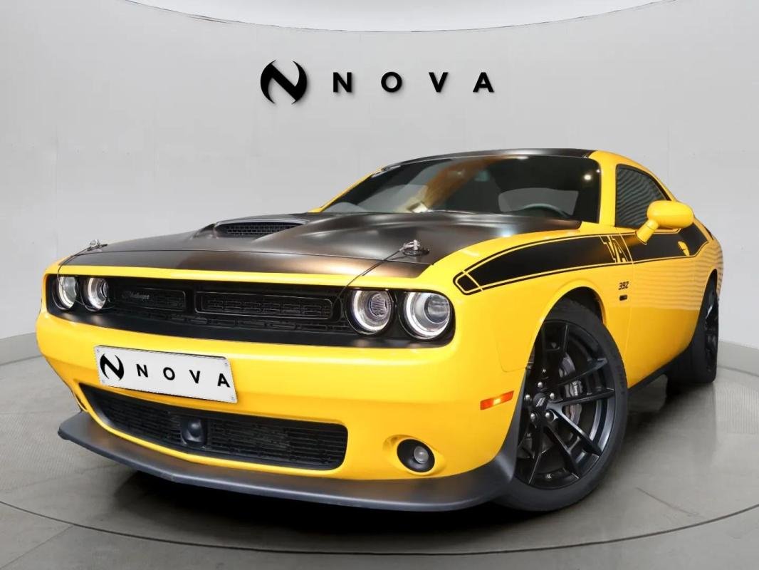 Dodge Challenger - Photo 1