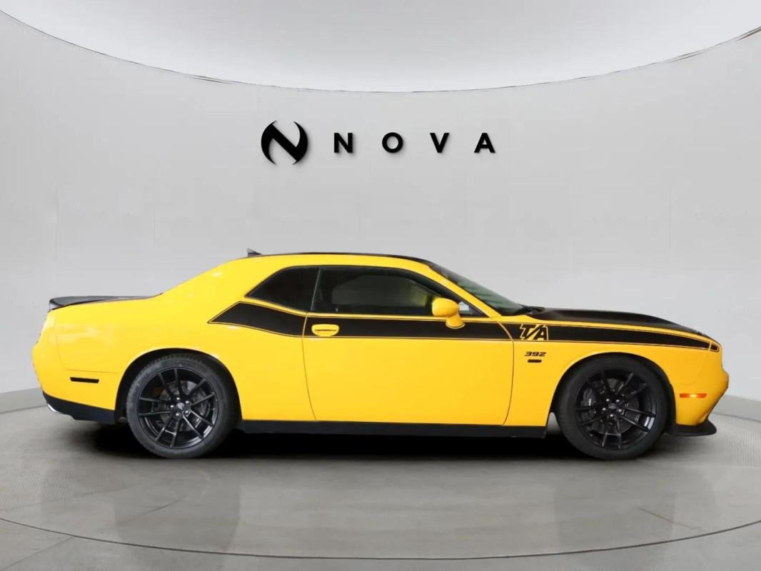 Dodge Challenger - Photo 5