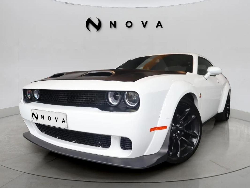 Dodge Challenger - Photo 1