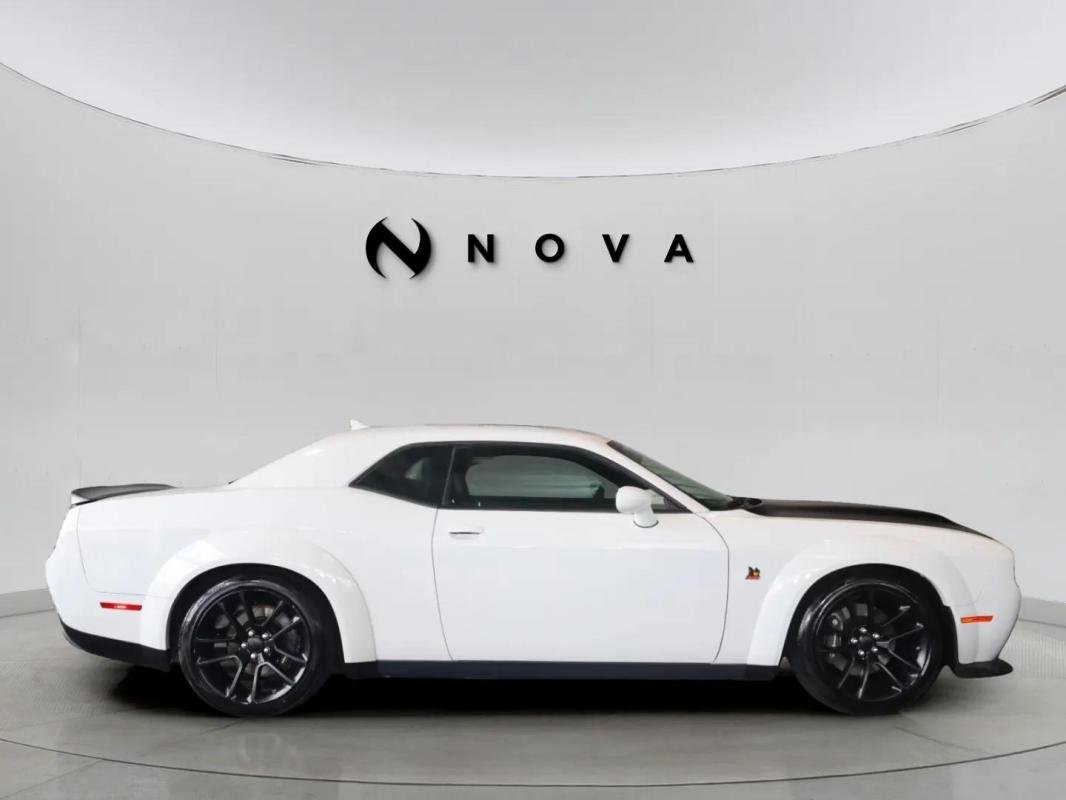 Dodge Challenger - Photo 5