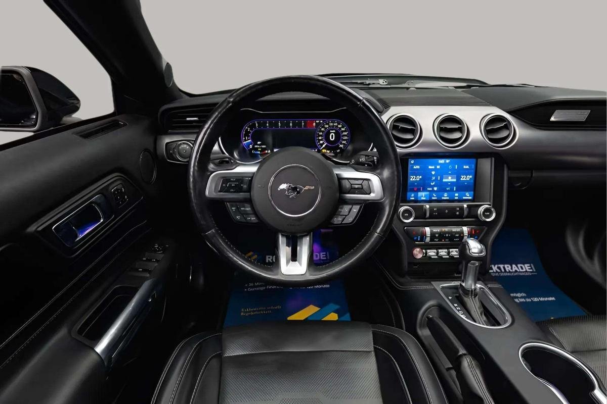 Ford Mustang - Photo 14