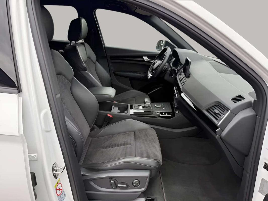 Audi SQ5 - Photo 15