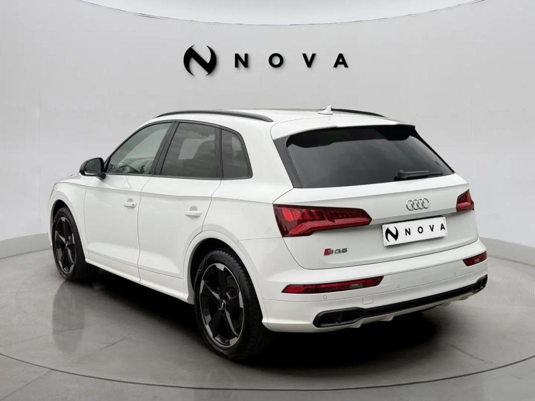 Audi SQ5 - Photo 3