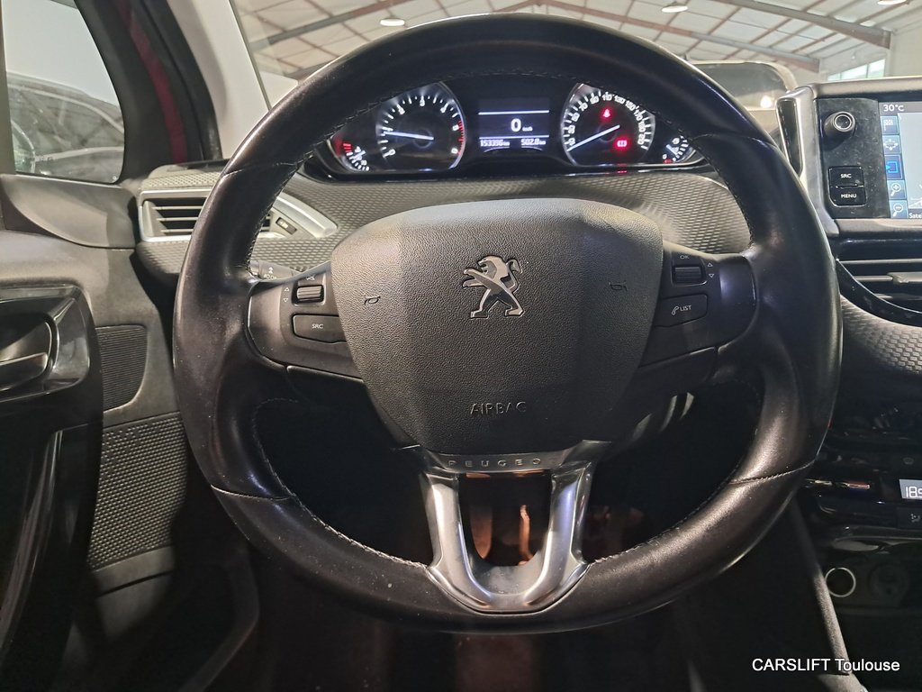 Peugeot 208 - Photo 15