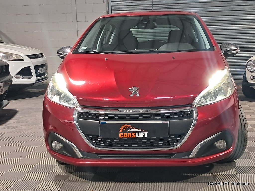 Peugeot 208 - Photo 2