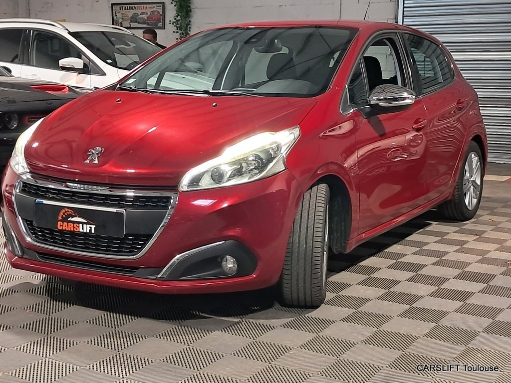 Peugeot 208 - Photo 3