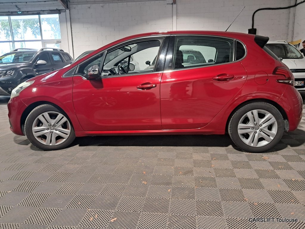 Peugeot 208 - Photo 4