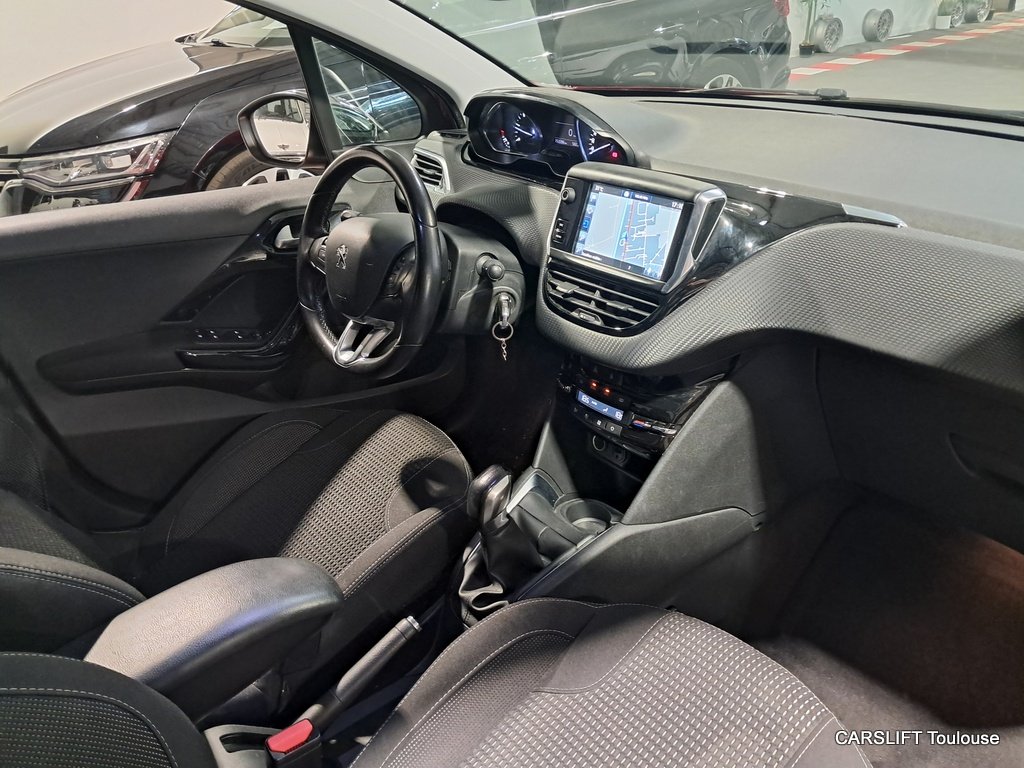 Peugeot 208 - Photo 10