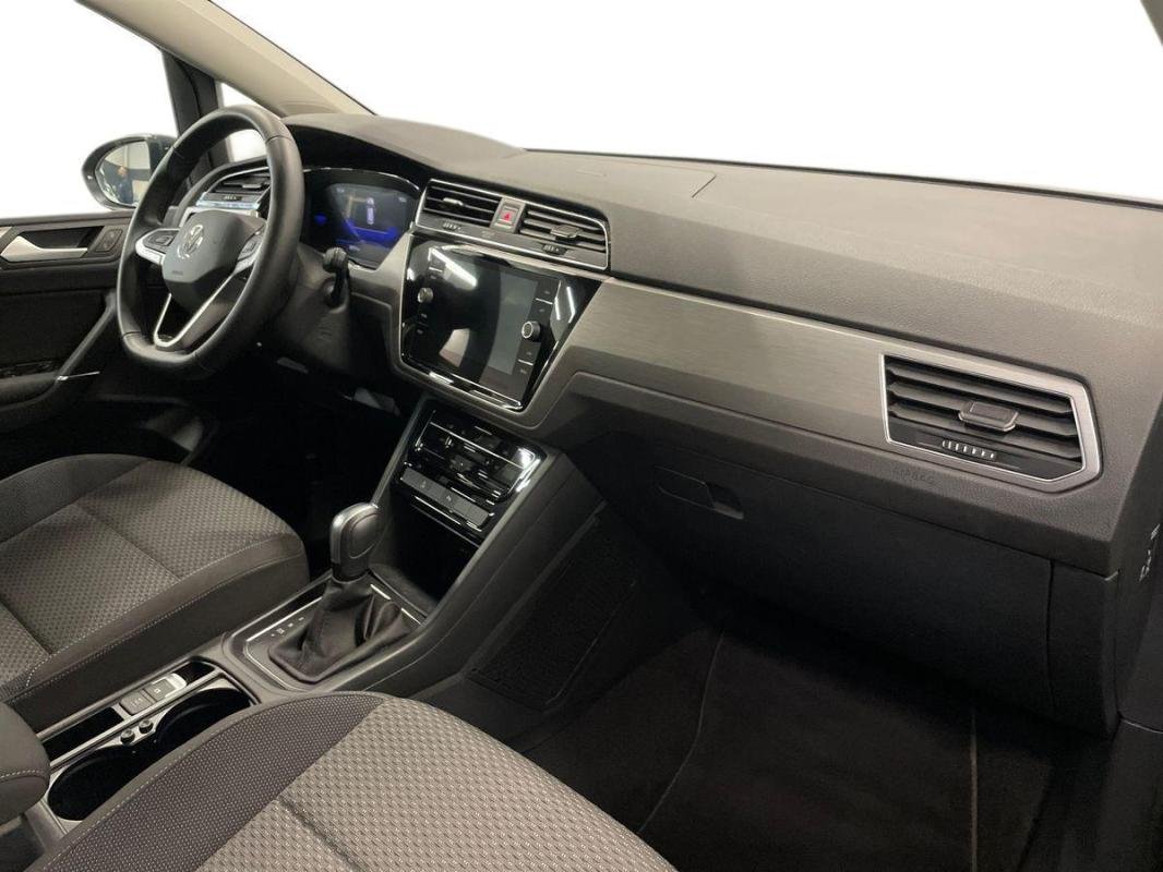 Volkswagen Touran - Photo 14
