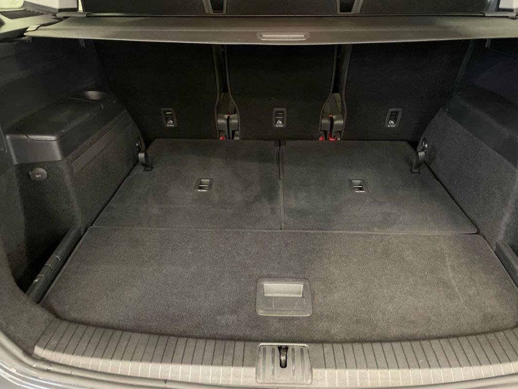 Volkswagen Touran - Photo 32