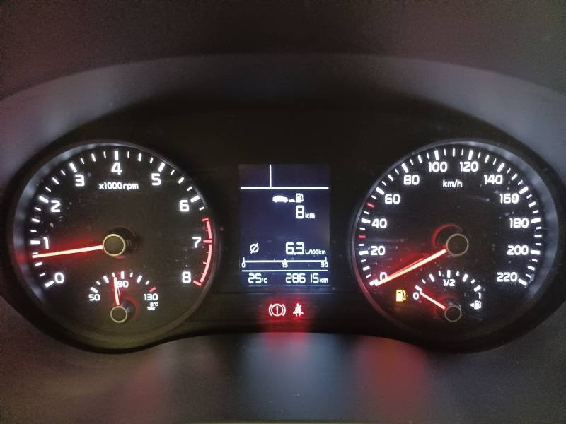 Kia Rio - Photo 23