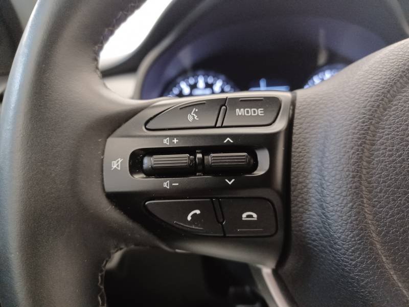 Kia Rio - Photo 25