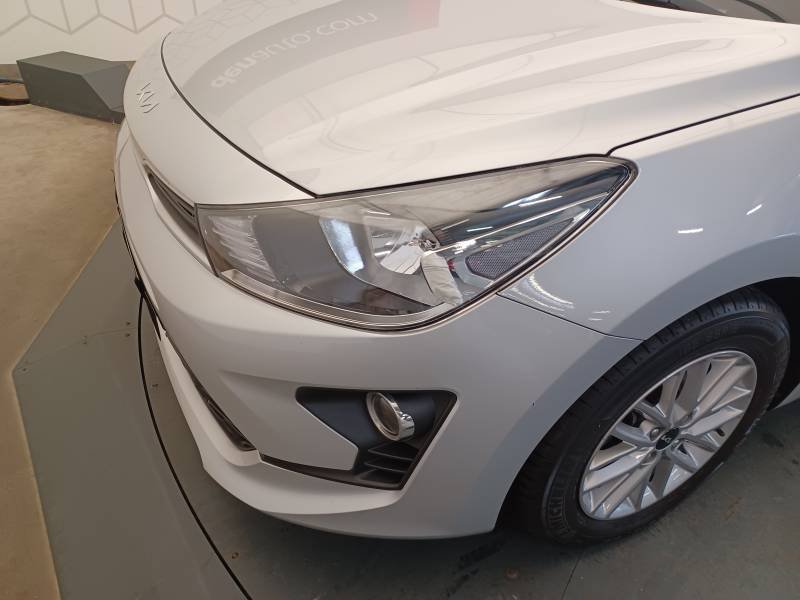 Kia Rio - Photo 33
