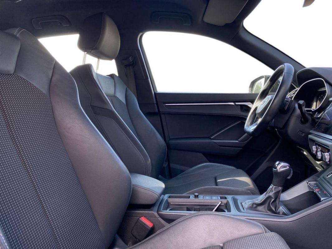 Audi Q3 - Photo 13