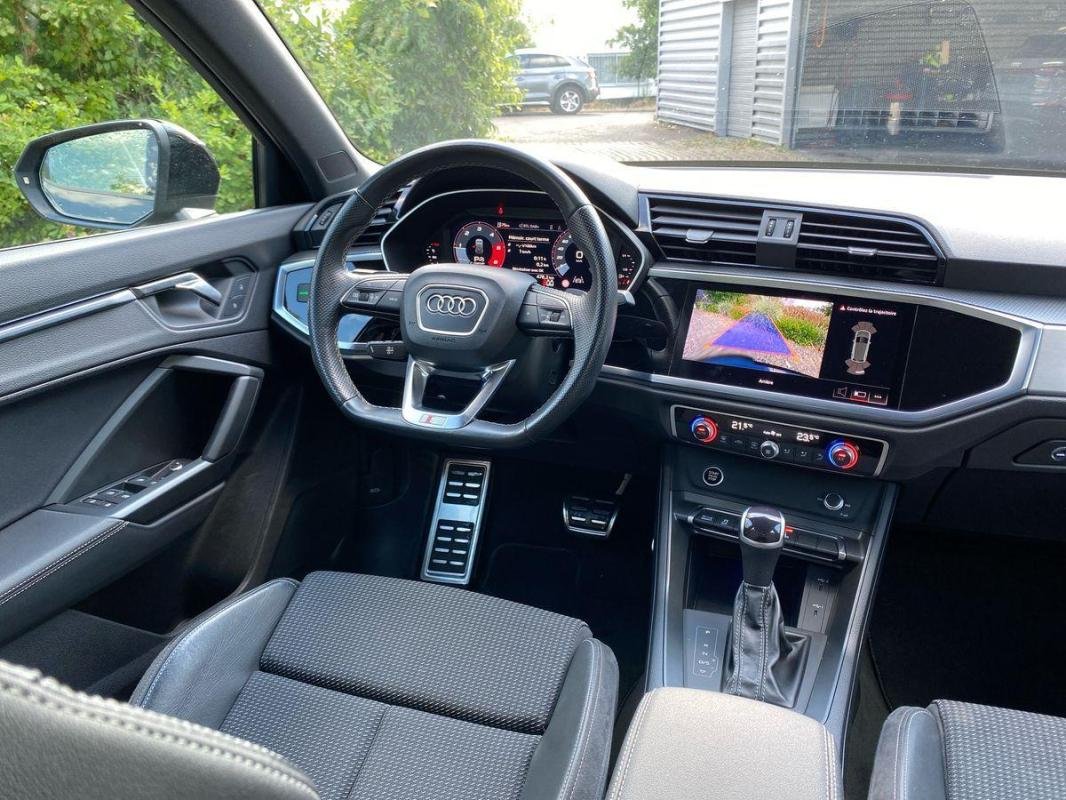Audi Q3 - Photo 10
