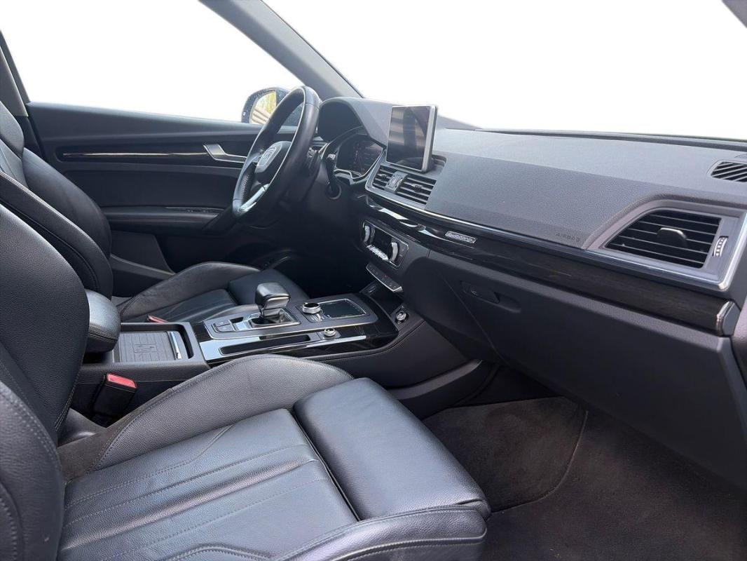 Audi Q5 - Photo 13