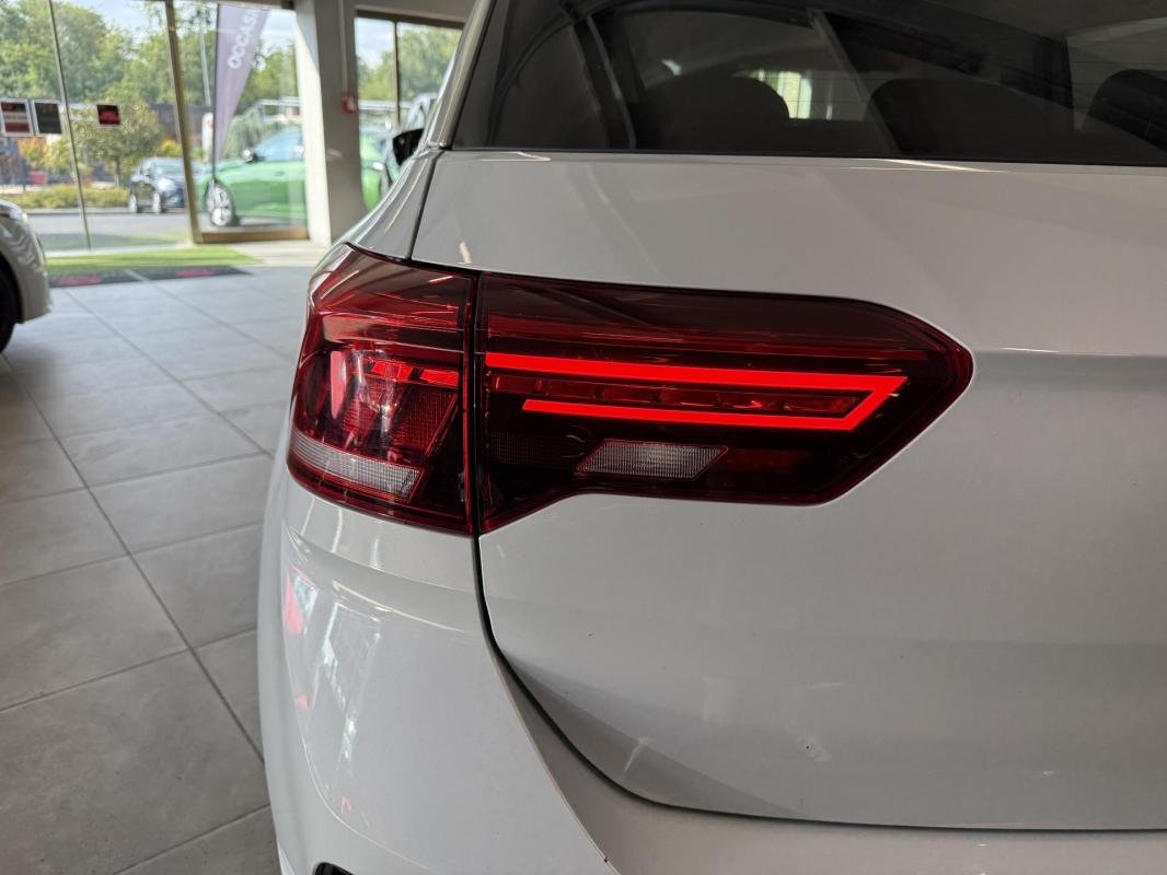 Volkswagen T-Roc - Photo 11
