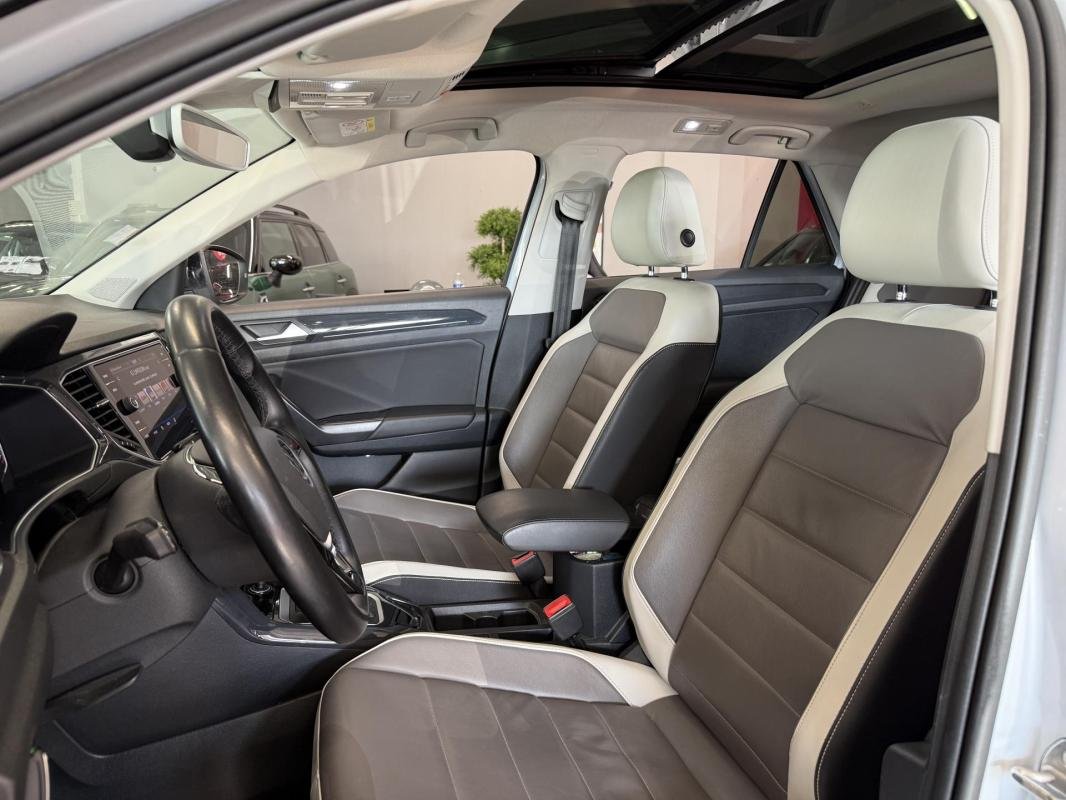 Volkswagen T-Roc - Photo 12