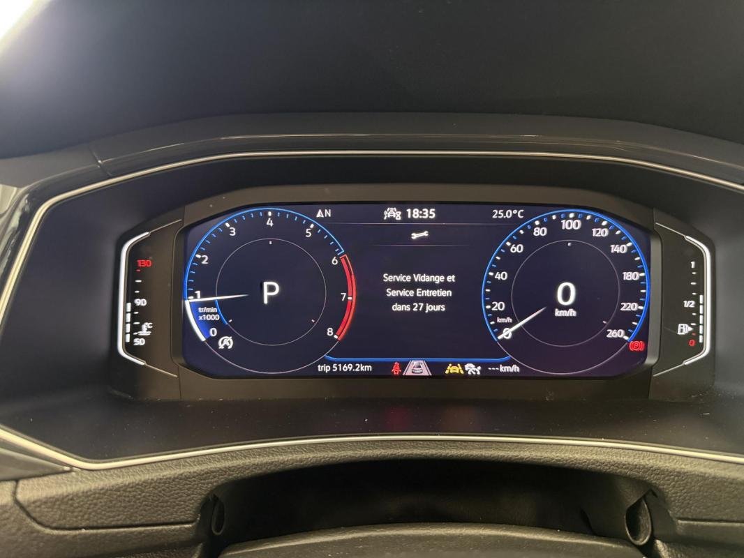 Volkswagen T-Roc - Photo 18