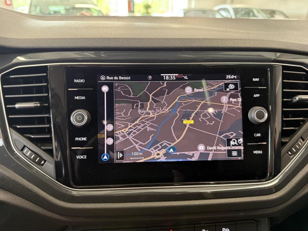Volkswagen T-Roc - Photo 24