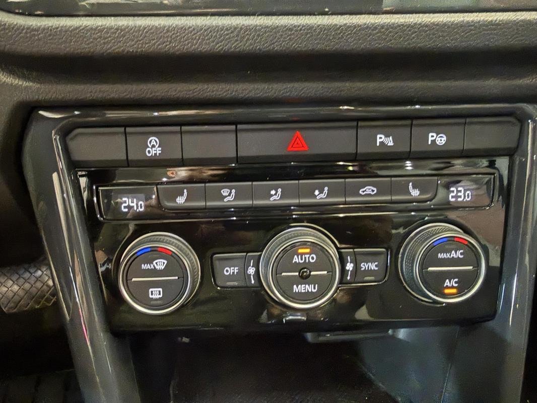 Volkswagen T-Roc - Photo 27