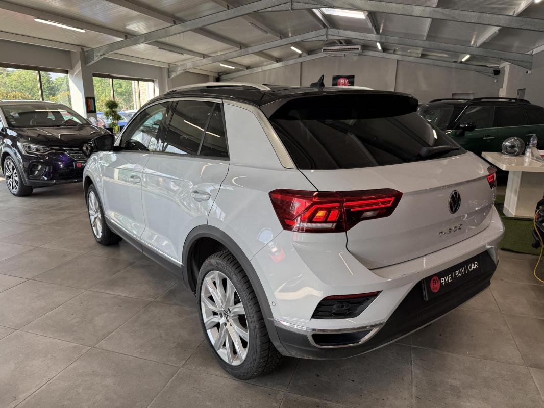 Volkswagen T-Roc - Photo 3