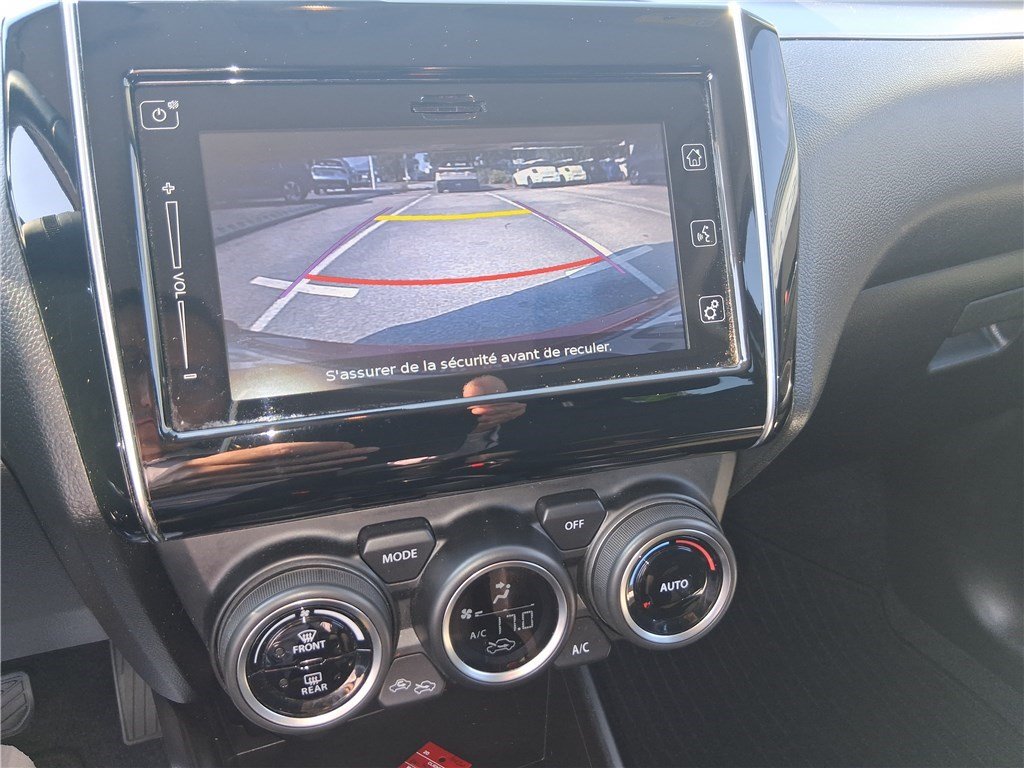Suzuki Swift - Photo 11