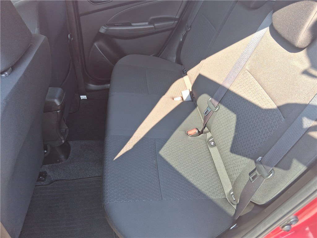 Suzuki Swift - Photo 13