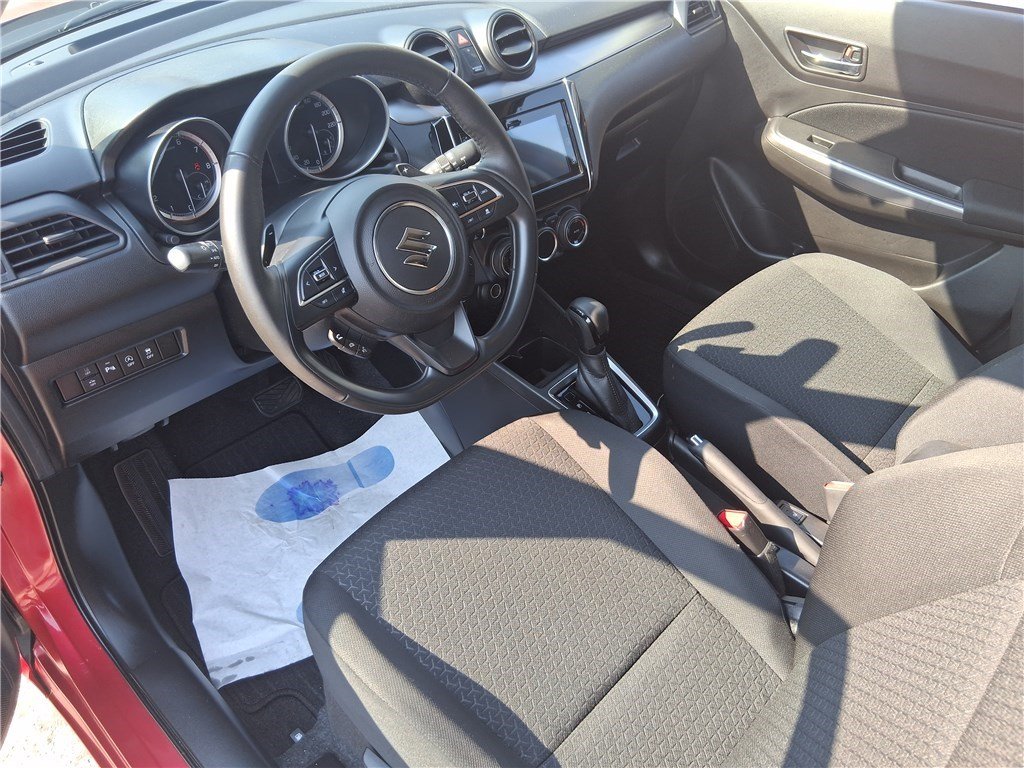 Suzuki Swift - Photo 8