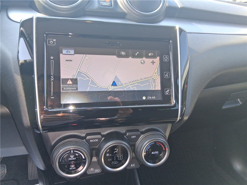 Suzuki Swift - Photo 10