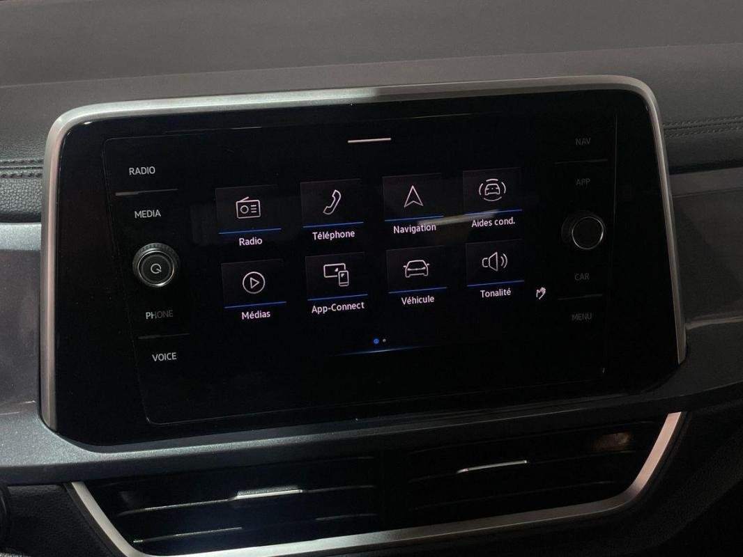Volkswagen T-Roc - Photo 16