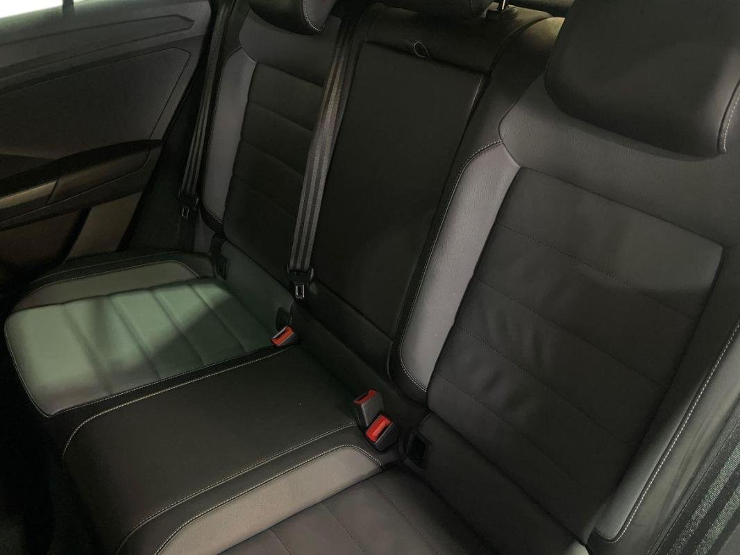 Volkswagen T-Roc - Photo 23