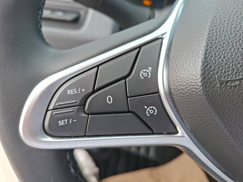 Renault Clio - Photo 25