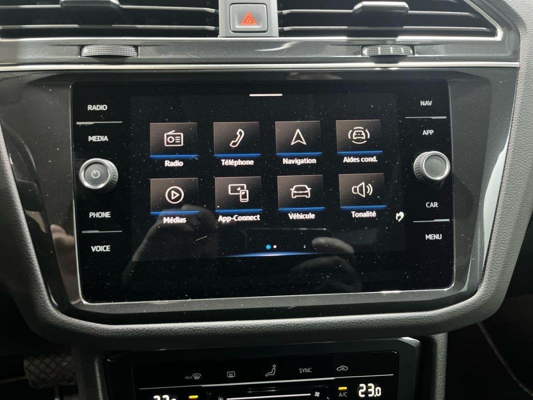 Volkswagen Tiguan - Photo 16