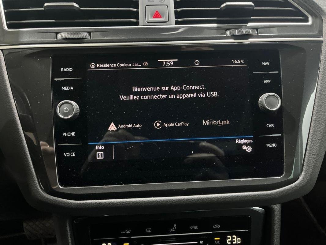 Volkswagen Tiguan - Photo 17