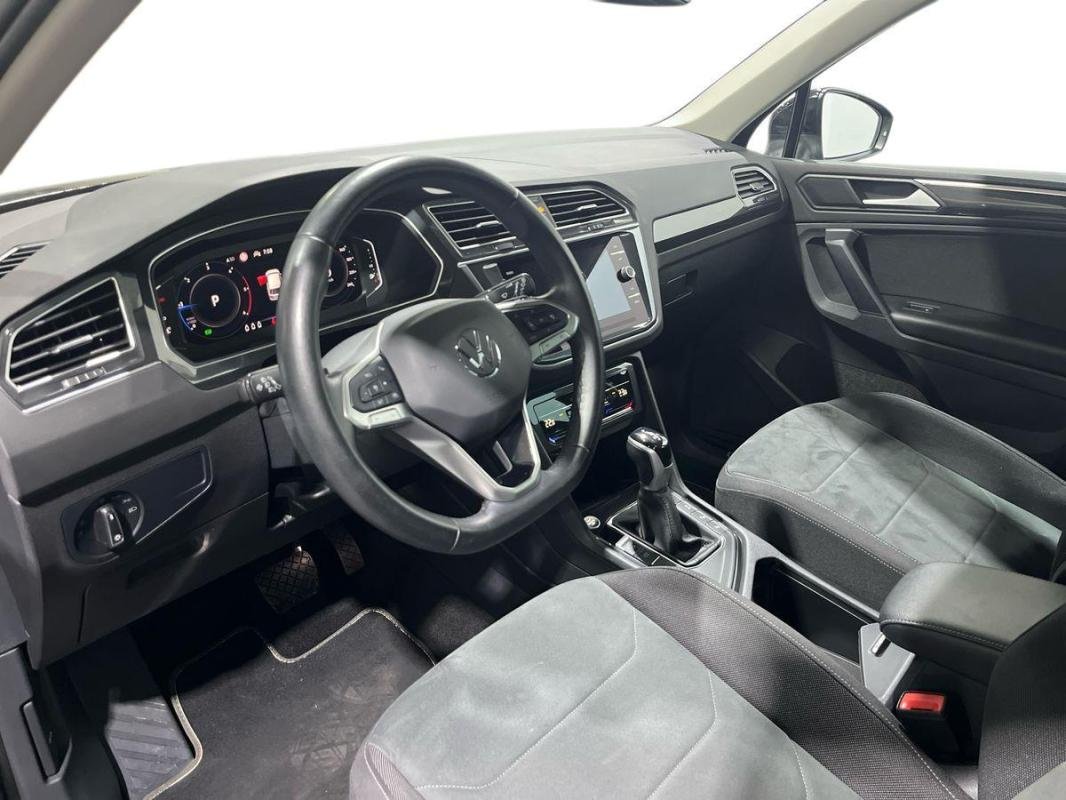 Volkswagen Tiguan - Photo 9