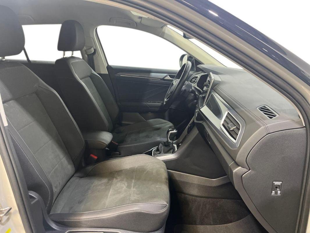 Volkswagen T-Roc - Photo 13