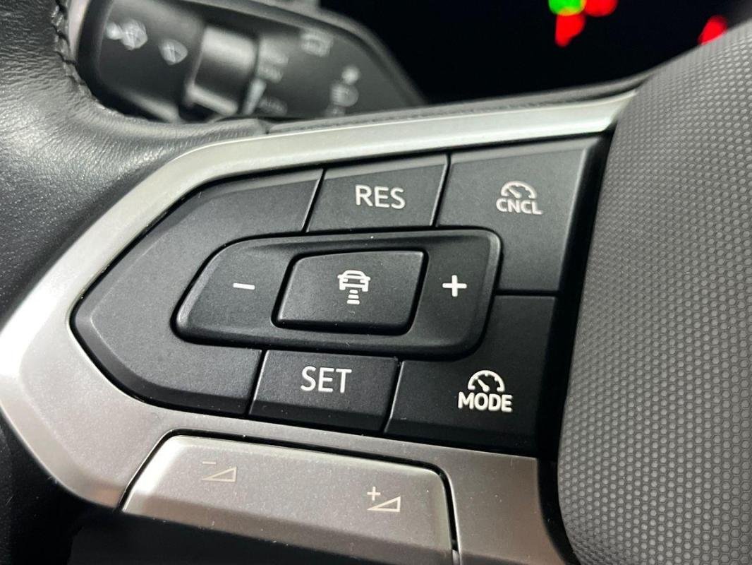 Volkswagen Tiguan - Photo 21