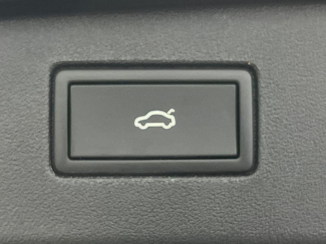 Volkswagen Tiguan - Photo 35
