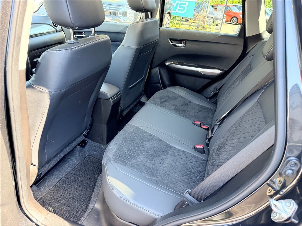 Suzuki Vitara - Photo 12